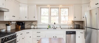 The Farmhouse | 4 Bed, 2 Bath