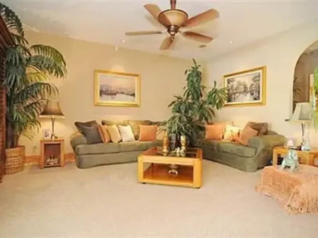 Massive Estate Property with Private Pool/Spa & Tennis Court