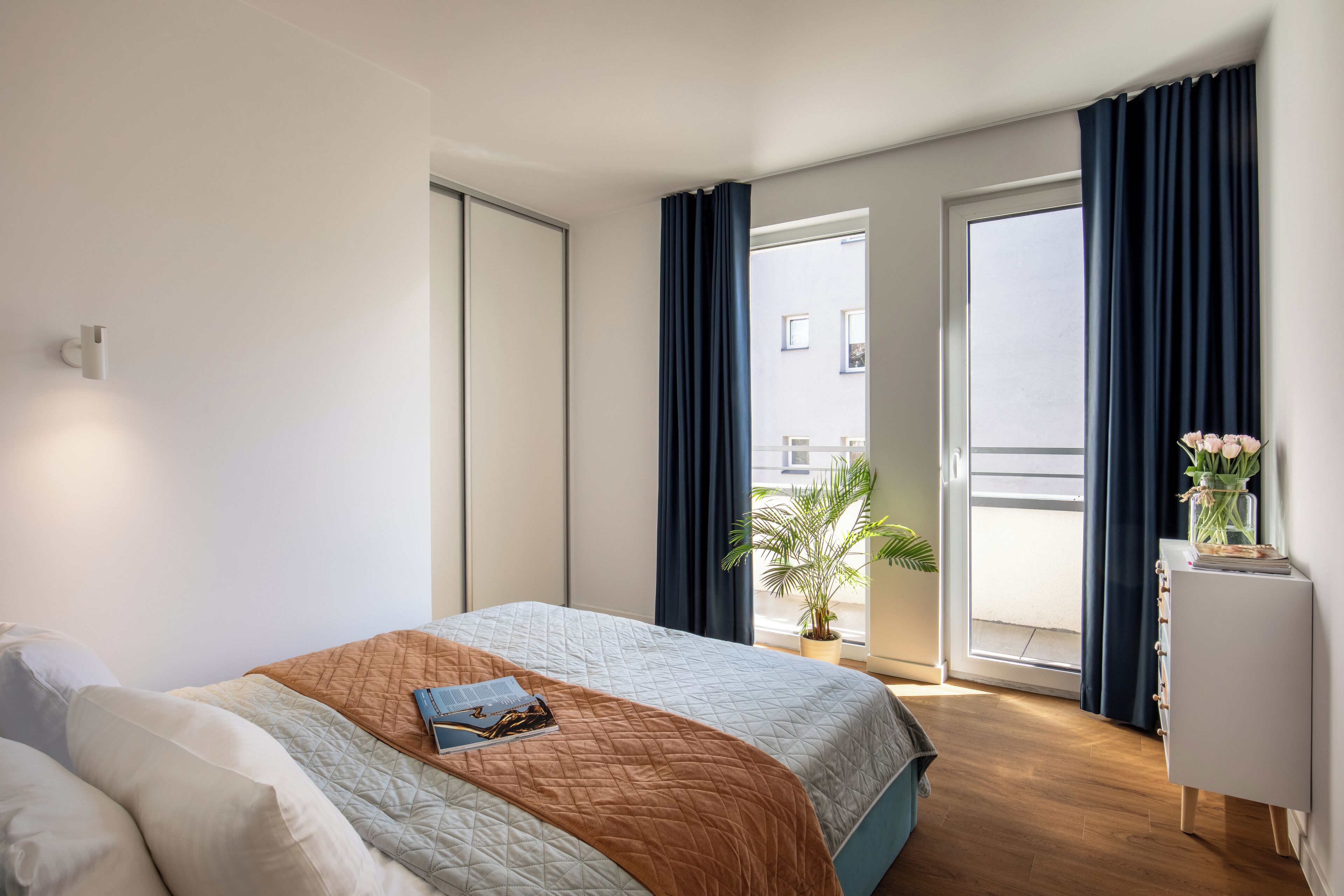 Basic Apartment | Individually decorated, individually furnished, laptop workspace