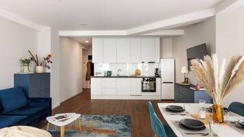 Basic Apartment | Private kitchen | Full-size fridge, oven, stovetop, dishwasher