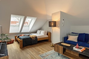 Basic Apartment | Living area
