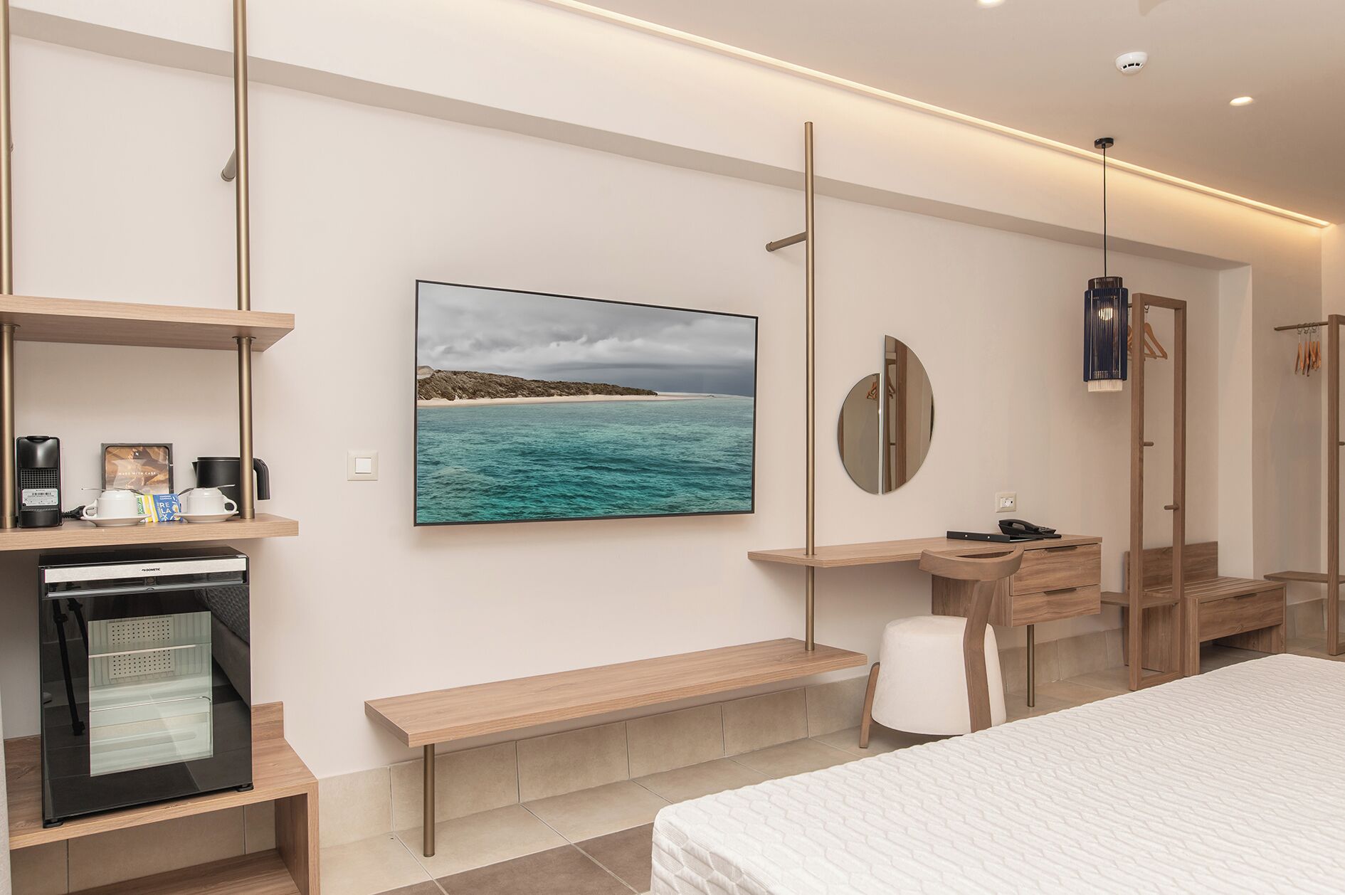 خزنة داخل الغرفة وستائر تعتيم وواي فاي مجانًا وملاءات أسرّة