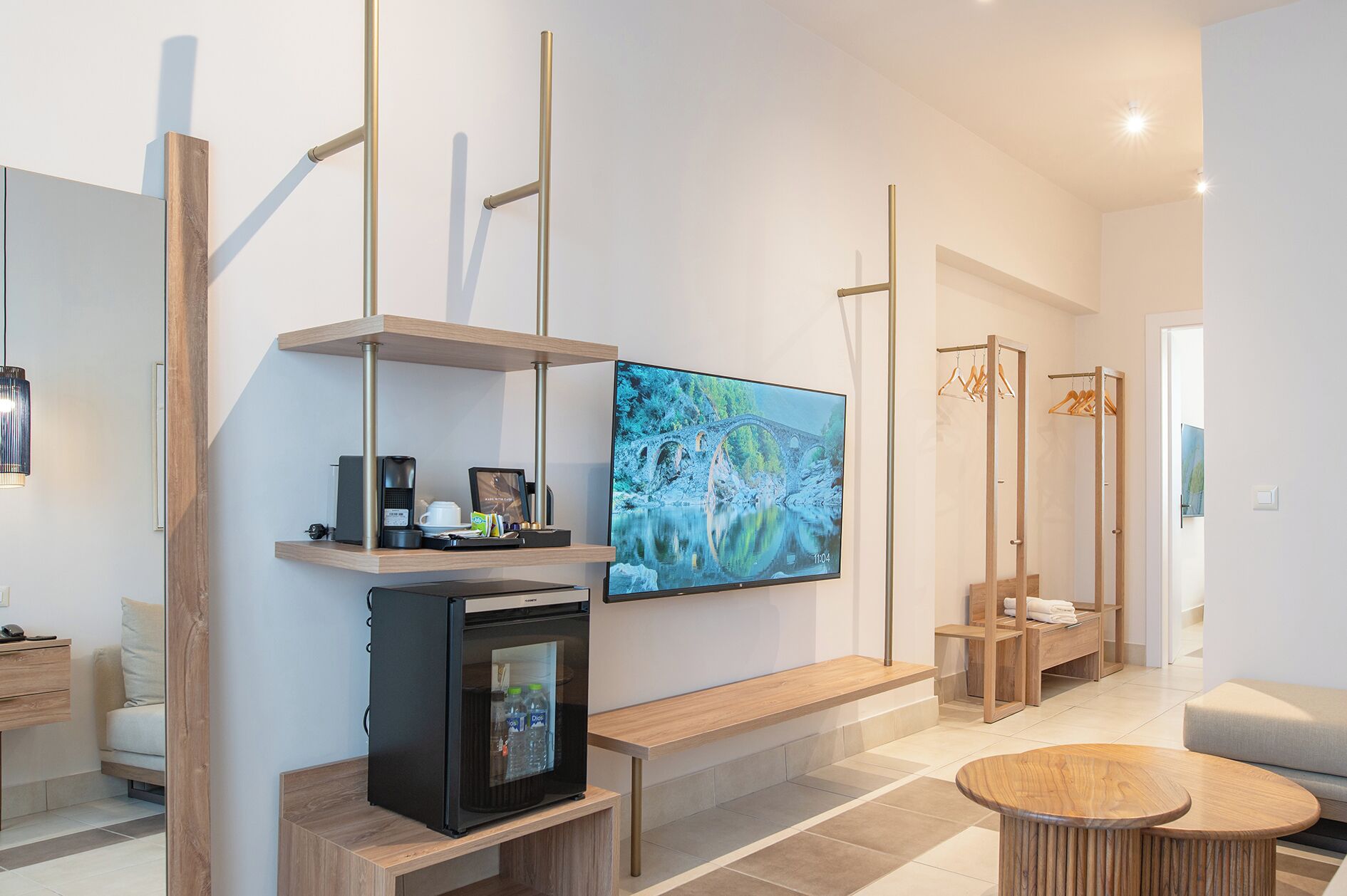 Junior Suite | In-room safe, blackout drapes, free WiFi, bed sheets