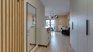 Classic Studio Suite | Living area | Flat-screen TV