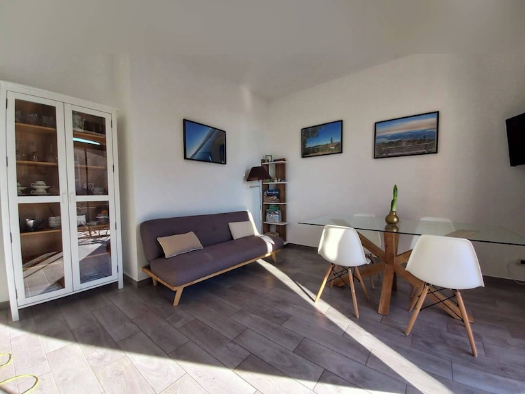 Appartamento Miralago: Lake View & Lakefront Garden Near Lake Maggiore & Como - Brenta