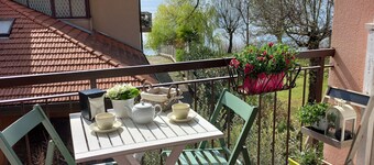 Miralago Apartment: Lake View & Lakefront Garden – near Lake Maggiore & Como