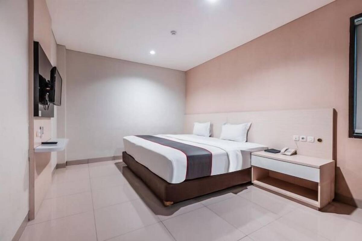 1 bedroom, desk, laptop workspace, free WiFi
