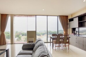 Family Suite - Collection O Hotel Igloo (Cikarang)