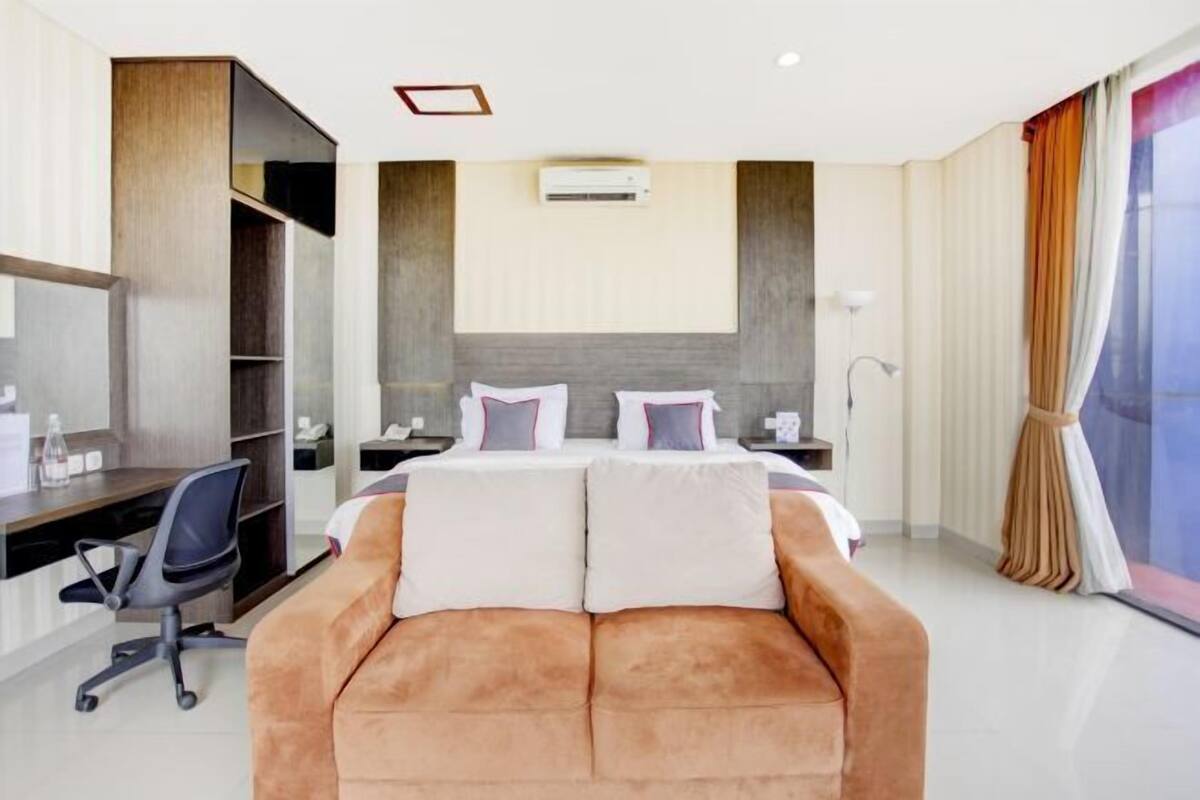 1 bedroom, desk, laptop workspace, free WiFi