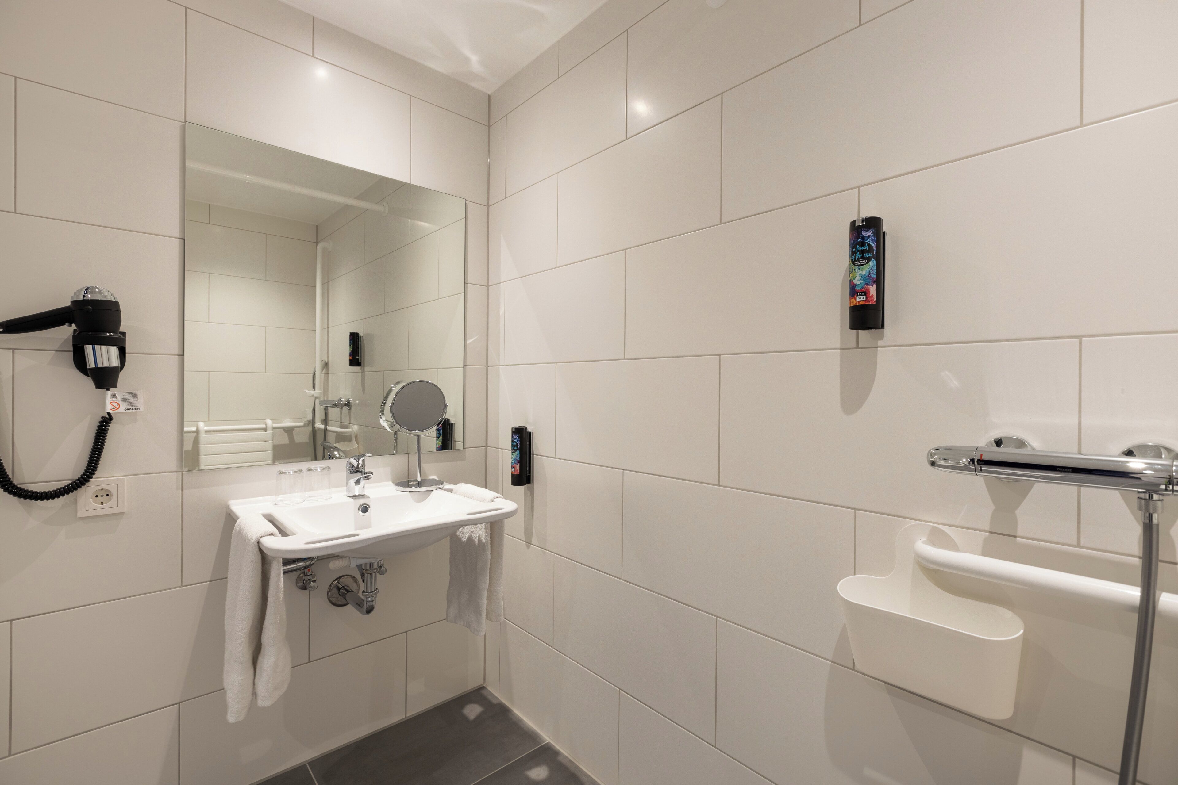 Photo - Holiday Inn-the niu, Wave Karlsruhe Oststadt by IHG