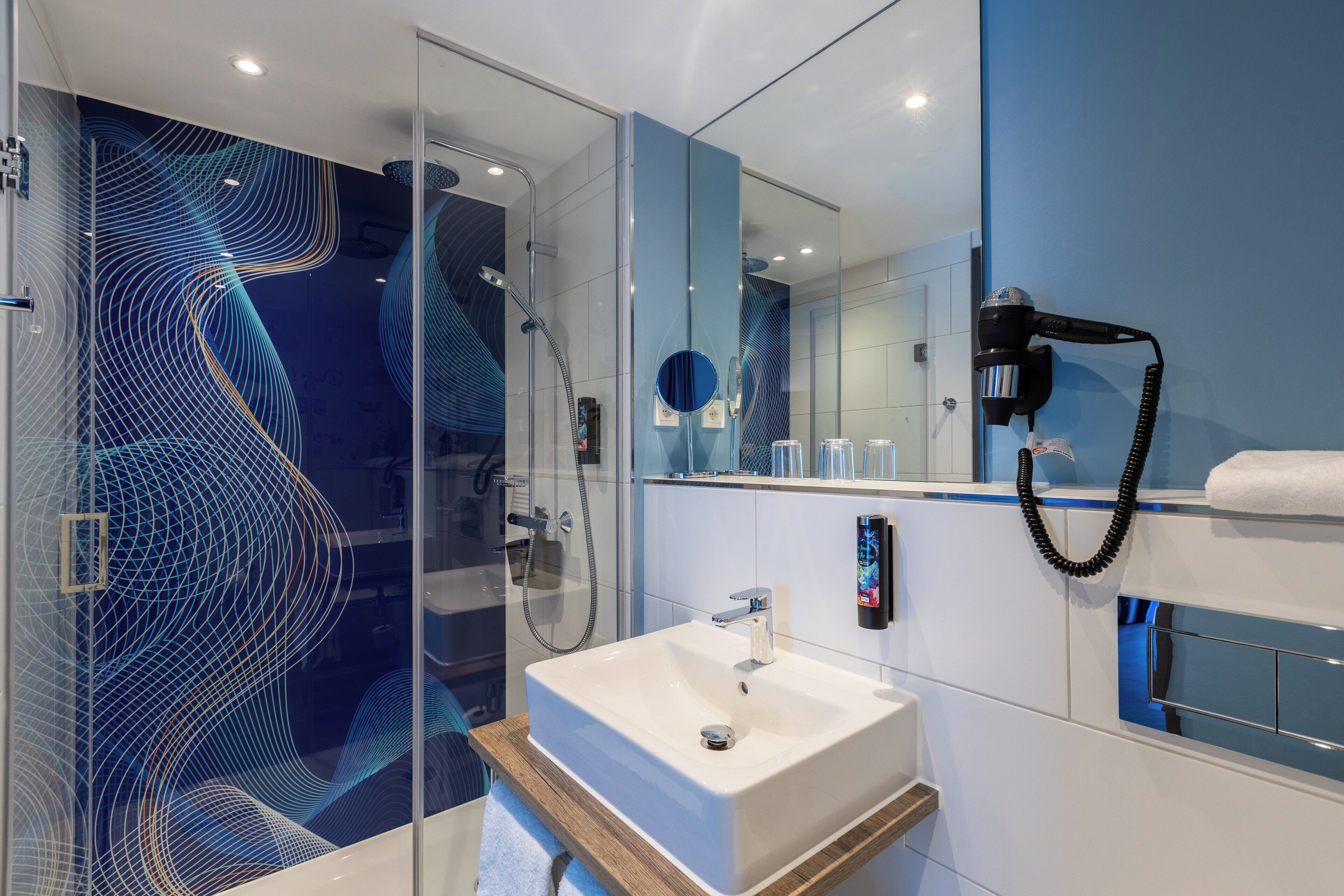 Foto - Holiday Inn-the niu, Wave Karlsruhe Oststadt by IHG