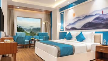 Deluxe Room | Premium bedding, in-room safe, desk, soundproofing