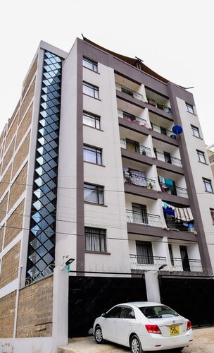 1 Bed Flat - Sleeps 2 - Parking - Wifi