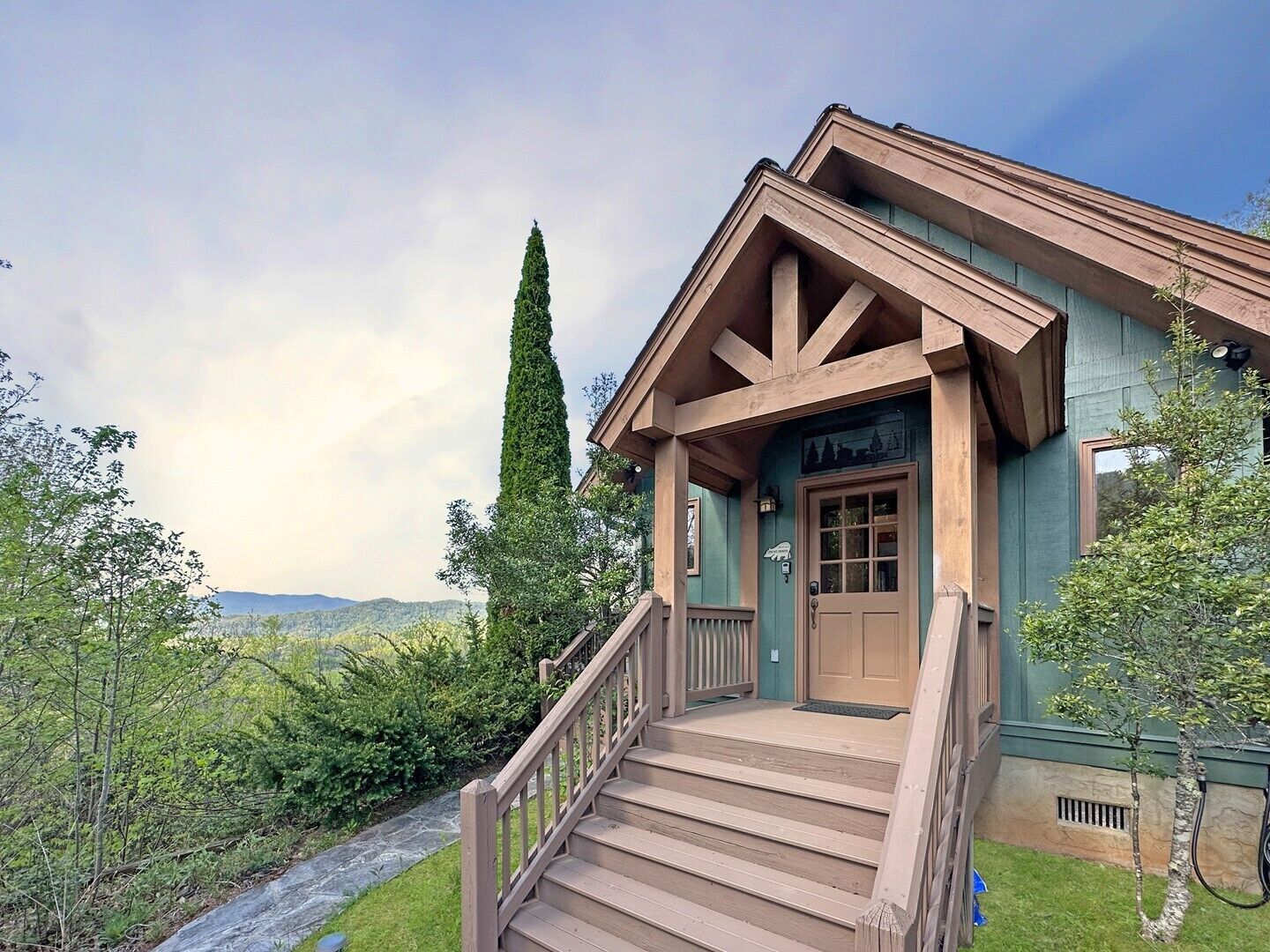 Bear Necessities - gorgeous view near Cherokee and Dillsboro