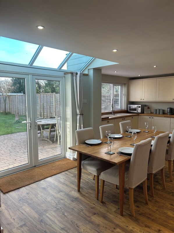 تناول الطعام