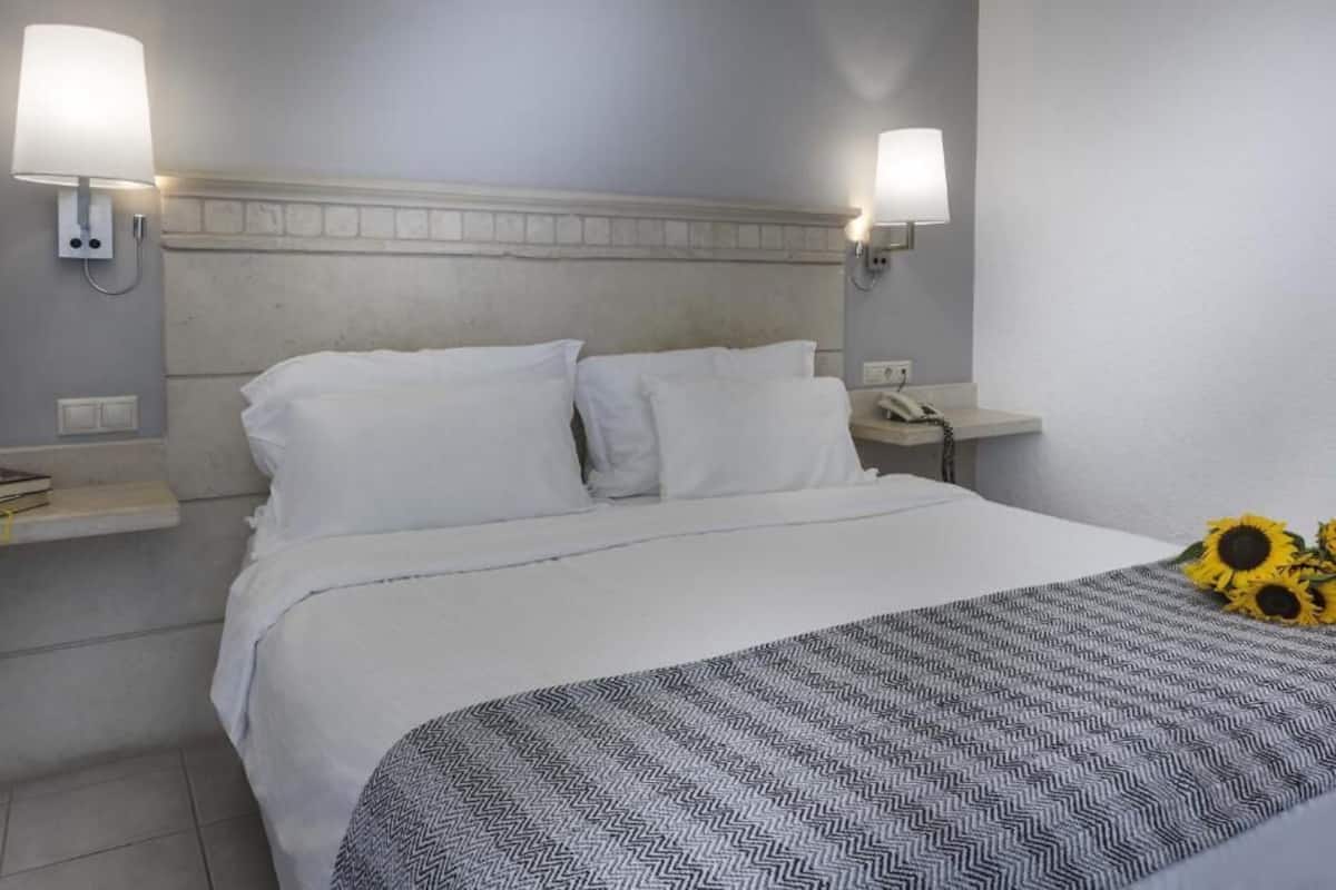 Economy-Doppelzimmer | 1 Schlafzimmer, Schreibtisch, kostenloses WLAN, Bettwäsche