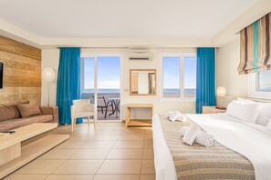 Junior-studiosviitti, merinäköala | Työpöytä, ilmainen Wi-Fi, vuodevaatteet