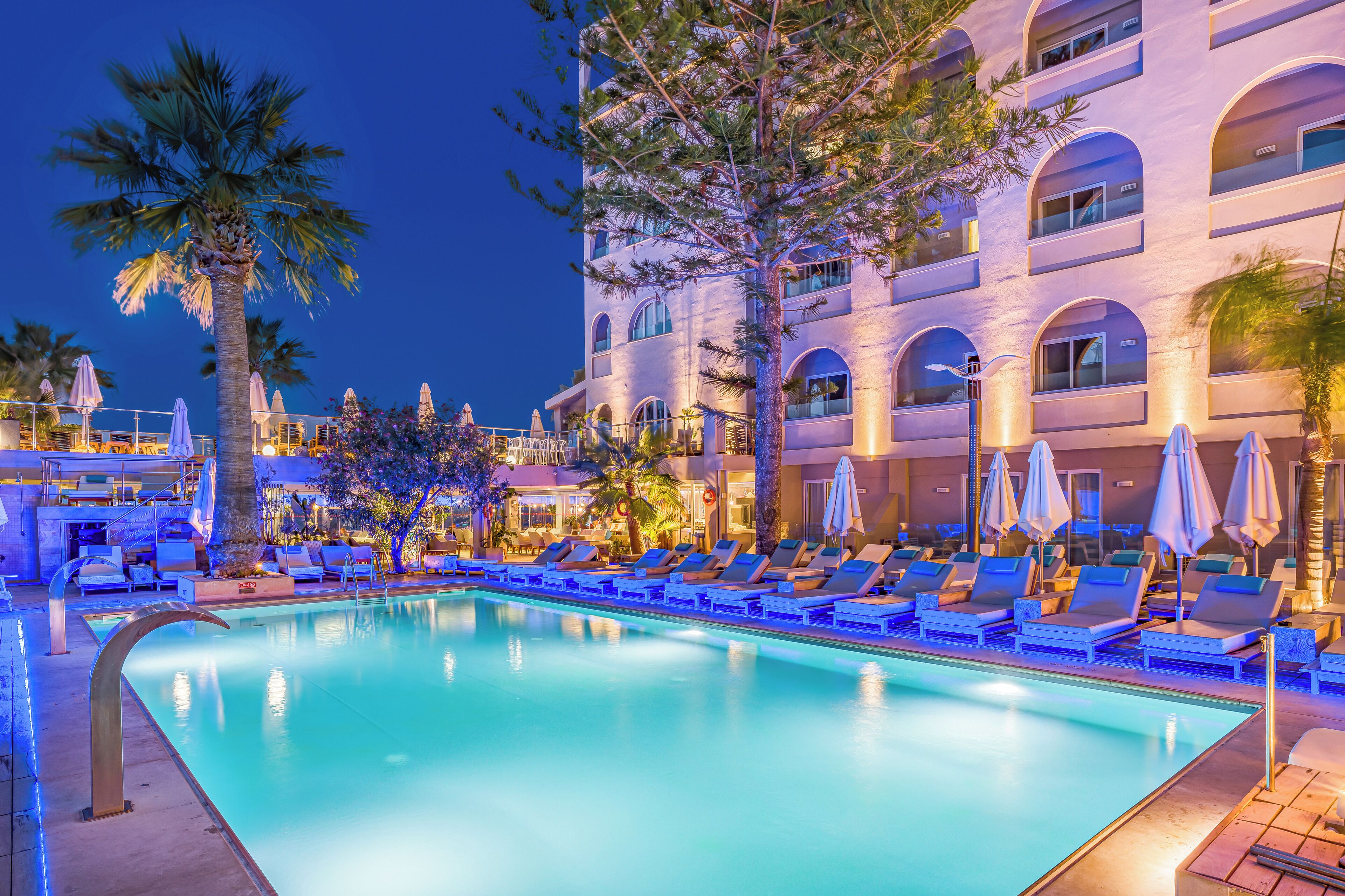 Alberca al aire libre por temporada 