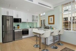 Private kitchen - Mandela Rhodes F503 (Cape Town)