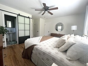 4 bedrooms, WiFi, bed sheets