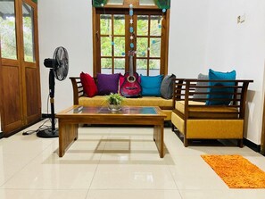 Interior - Charming 2-bed Apartment in Weligama (Weligama)