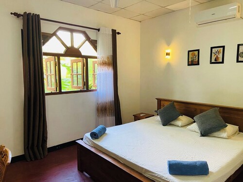 Charming 2-bed Apartment in Weligama