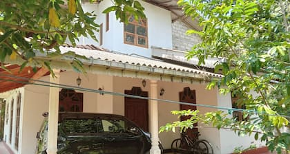 Charming 2-bed Apartment in Weligama