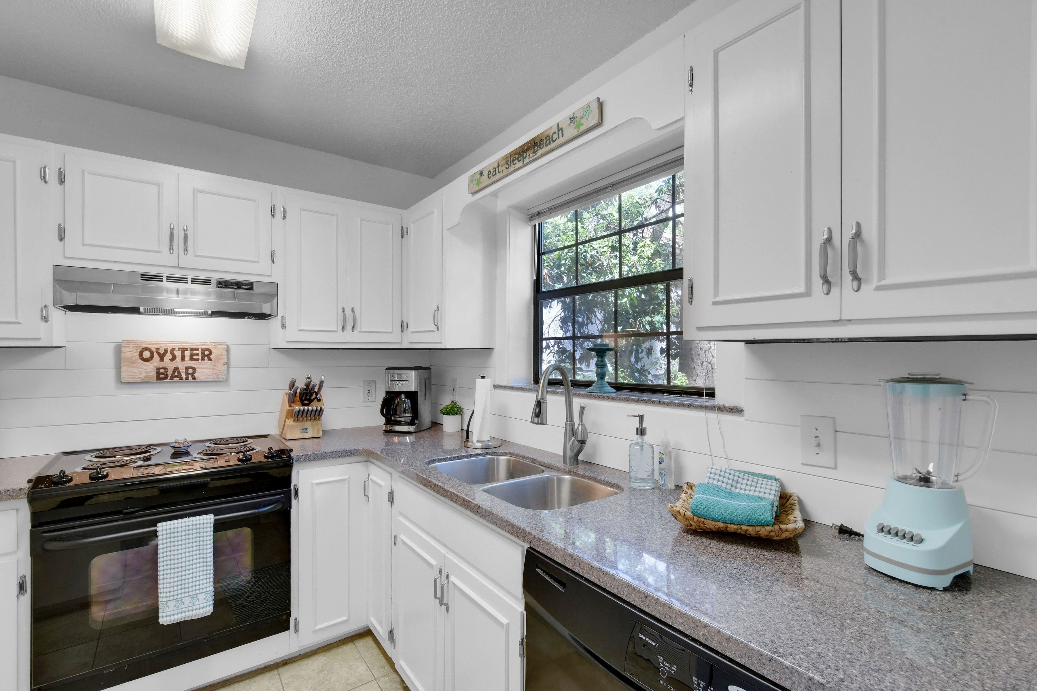 3 bedroom 2 bath condo in Brockinton Plantation