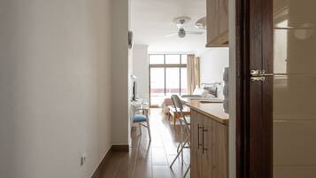 Iron/ironing board, free WiFi, bed sheets