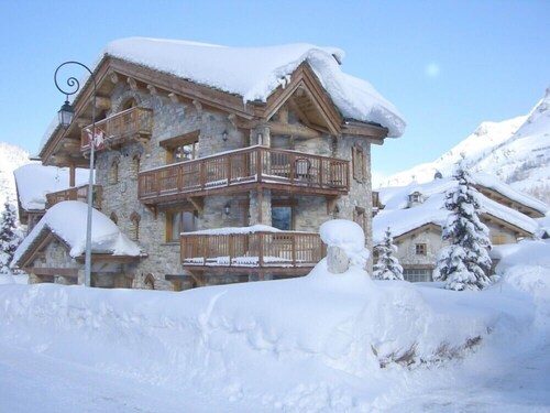 N5 Chalet apartment4****South West 10/11 guests/Slopes foot