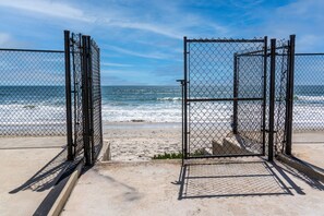 On the beach - Casa De Los Sueños - Located on the Beach (Carlsbad)