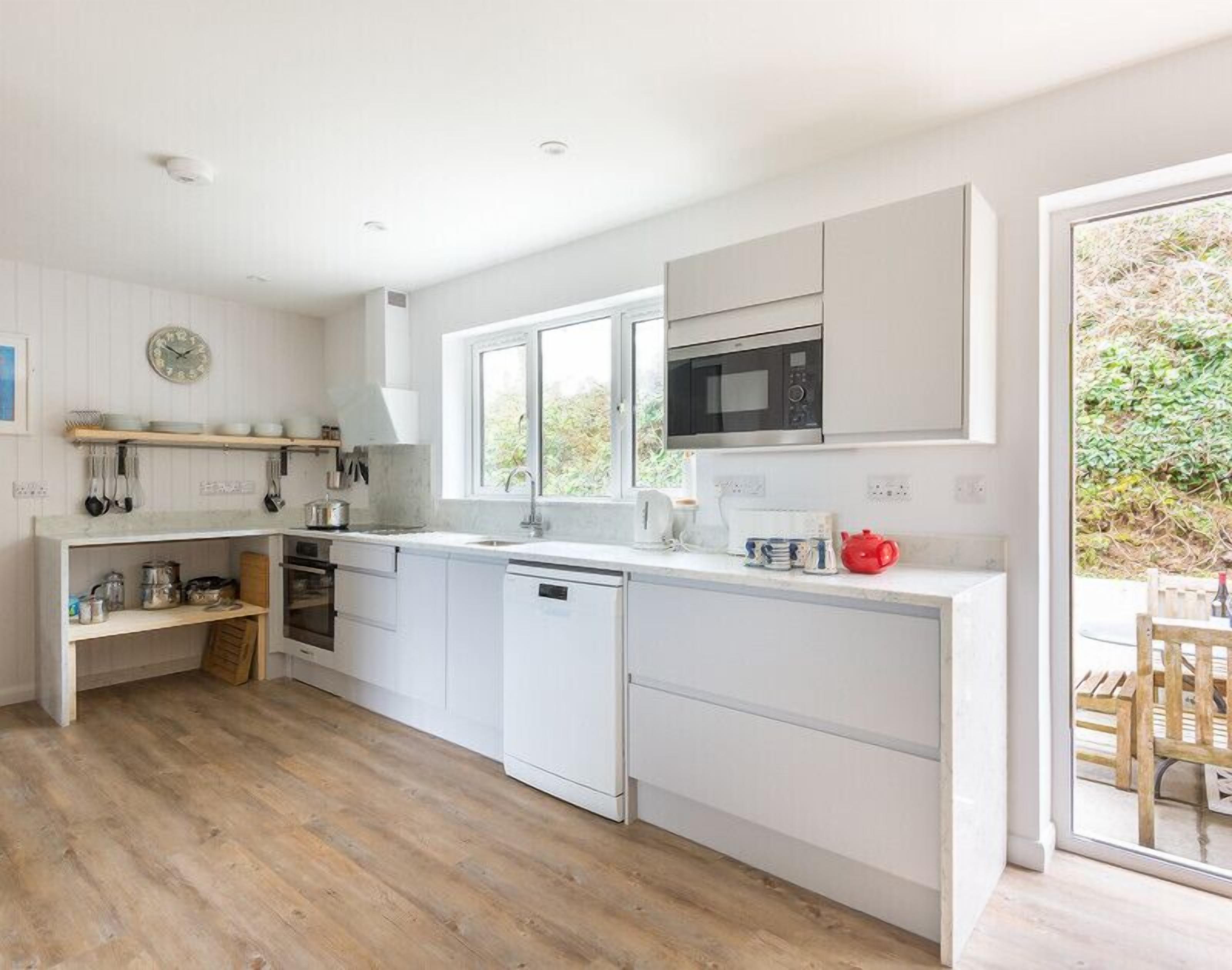 BEACHES, family friendly, with a garden in Polzeath