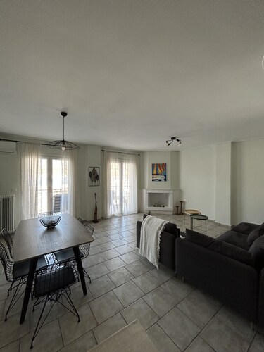 Athena's 3 Bedroom Sea View Apartment