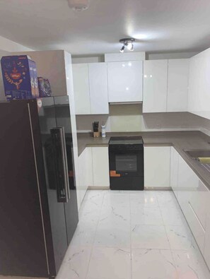 Fridge, oven