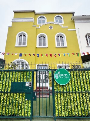 Voorkant van accommodatie