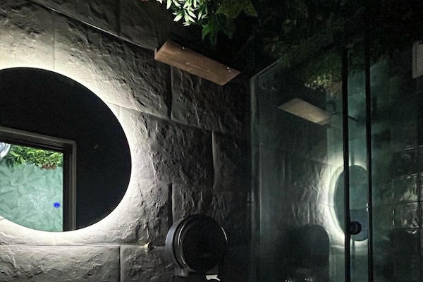 Design Double Room | Bathroom | Shower