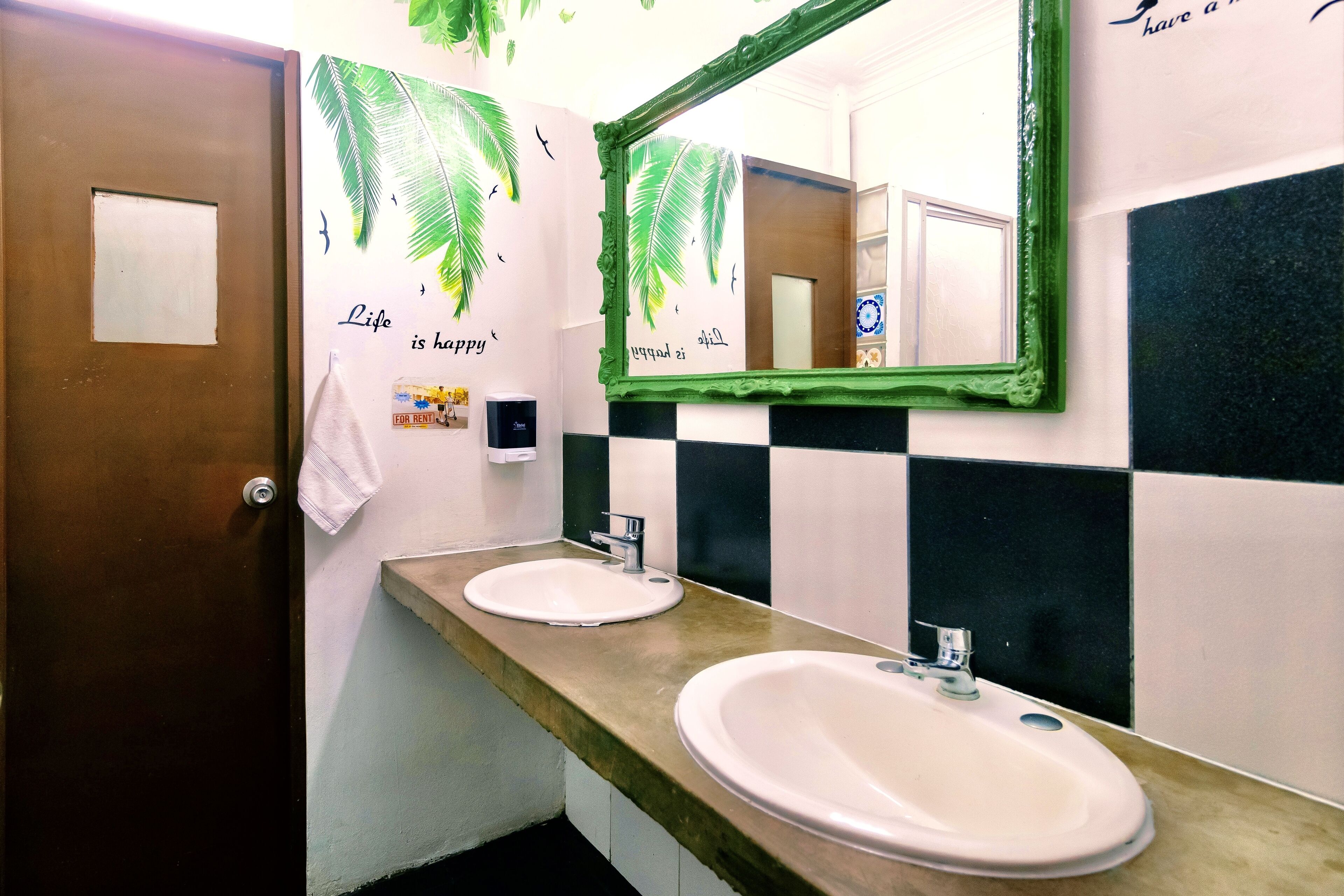 Photo - The Secret Garden Hostel