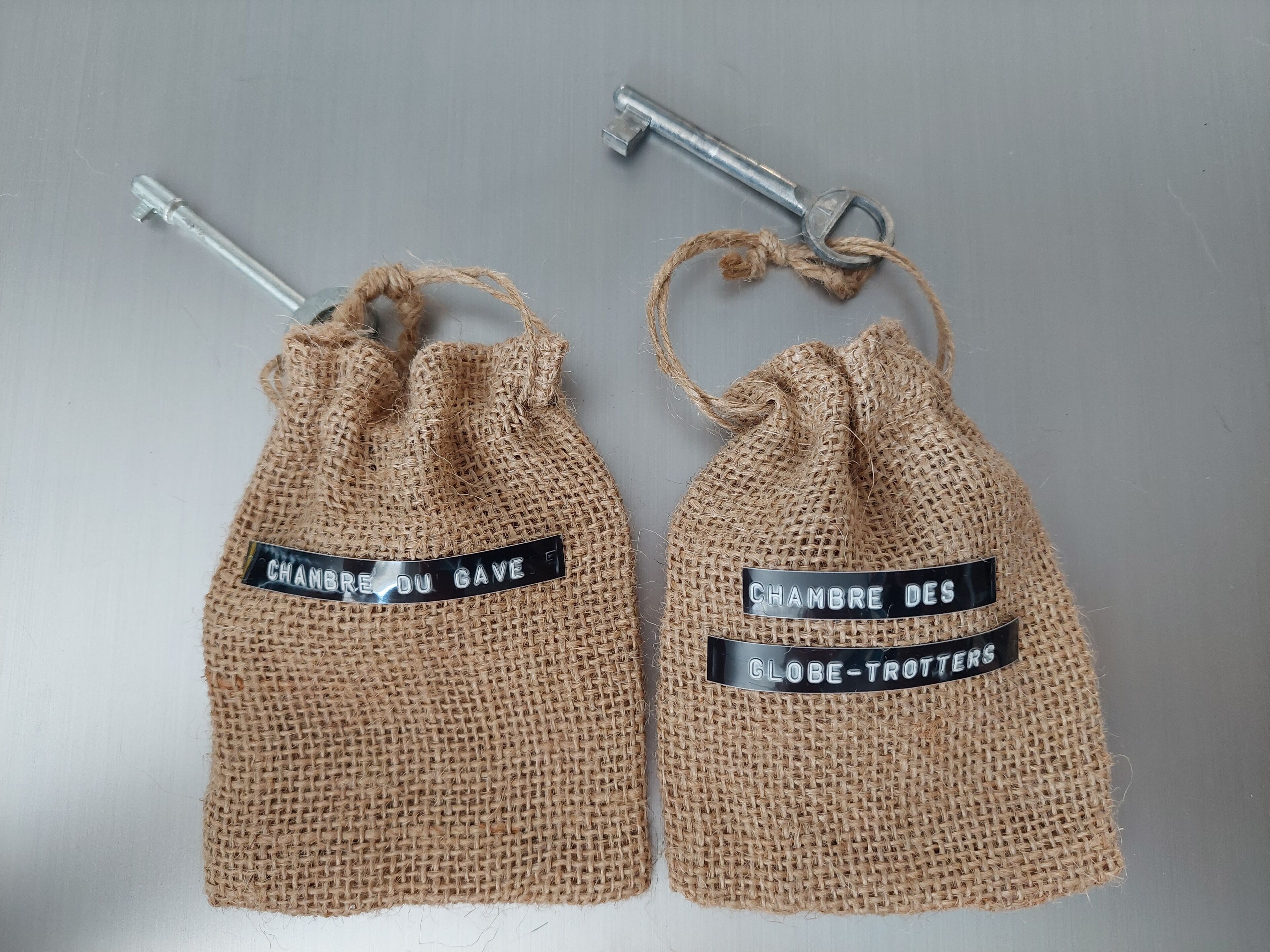 1CHAMBRE D'HOTES AVEC SPA et PISCINE