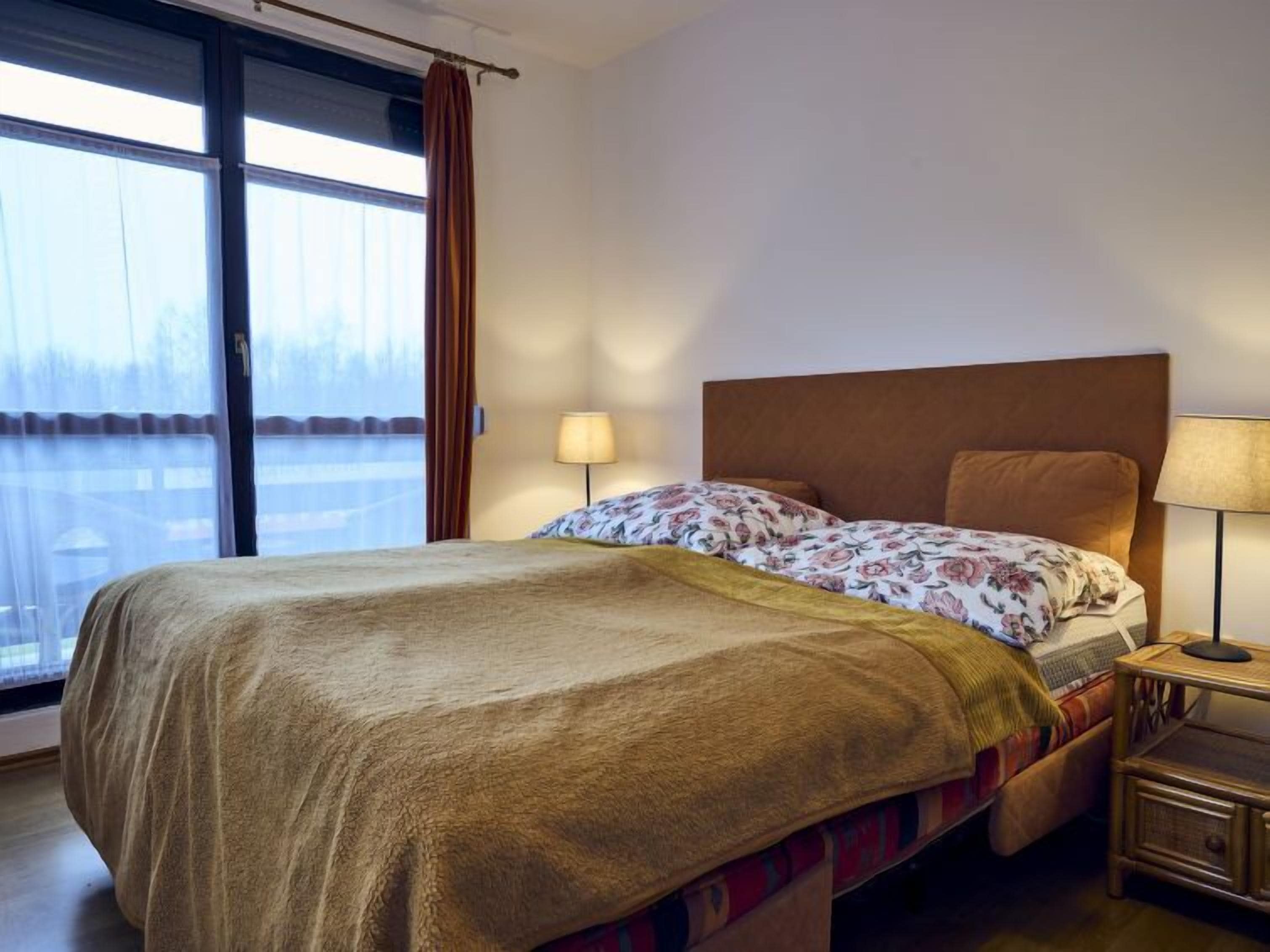 2 bedrooms