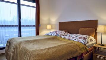 2 bedrooms
