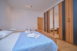 1 bedroom, iron/ironing board, free WiFi, bed sheets