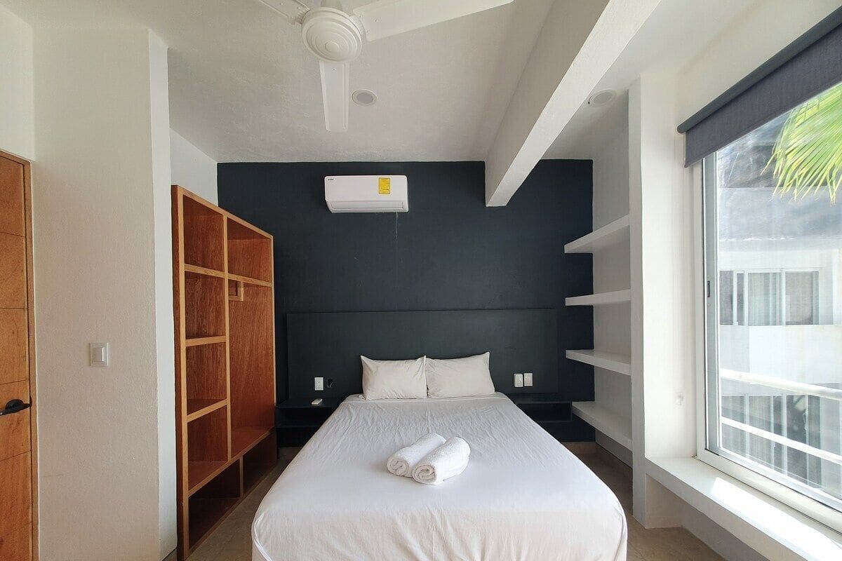 Family Apartment, 3 Bedrooms | 1 bedroom, individually furnished, free WiFi, bed sheets