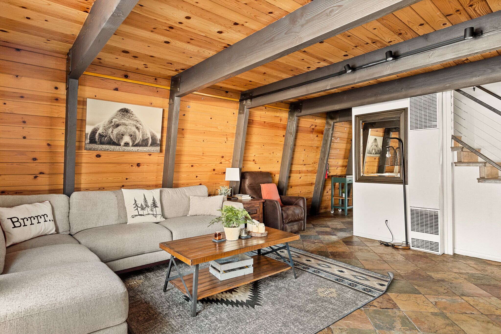 California Adventure Cabin | Mountain views