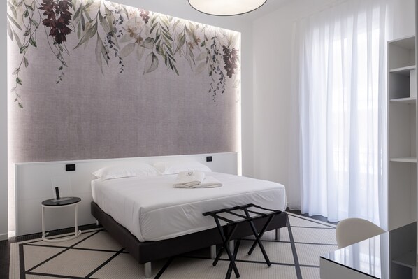 Room 14 | Frette Italian sheets, premium bedding, down duvets, memory-foam beds - Domea Superior Rooms (Reggio Calabria)