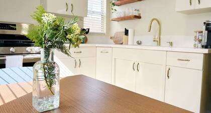 Cozy Garden Studio in Kensington | Walkable