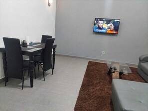 Interior - Large house 5 minutes from the beach, a wellness center available! (Cotonou)