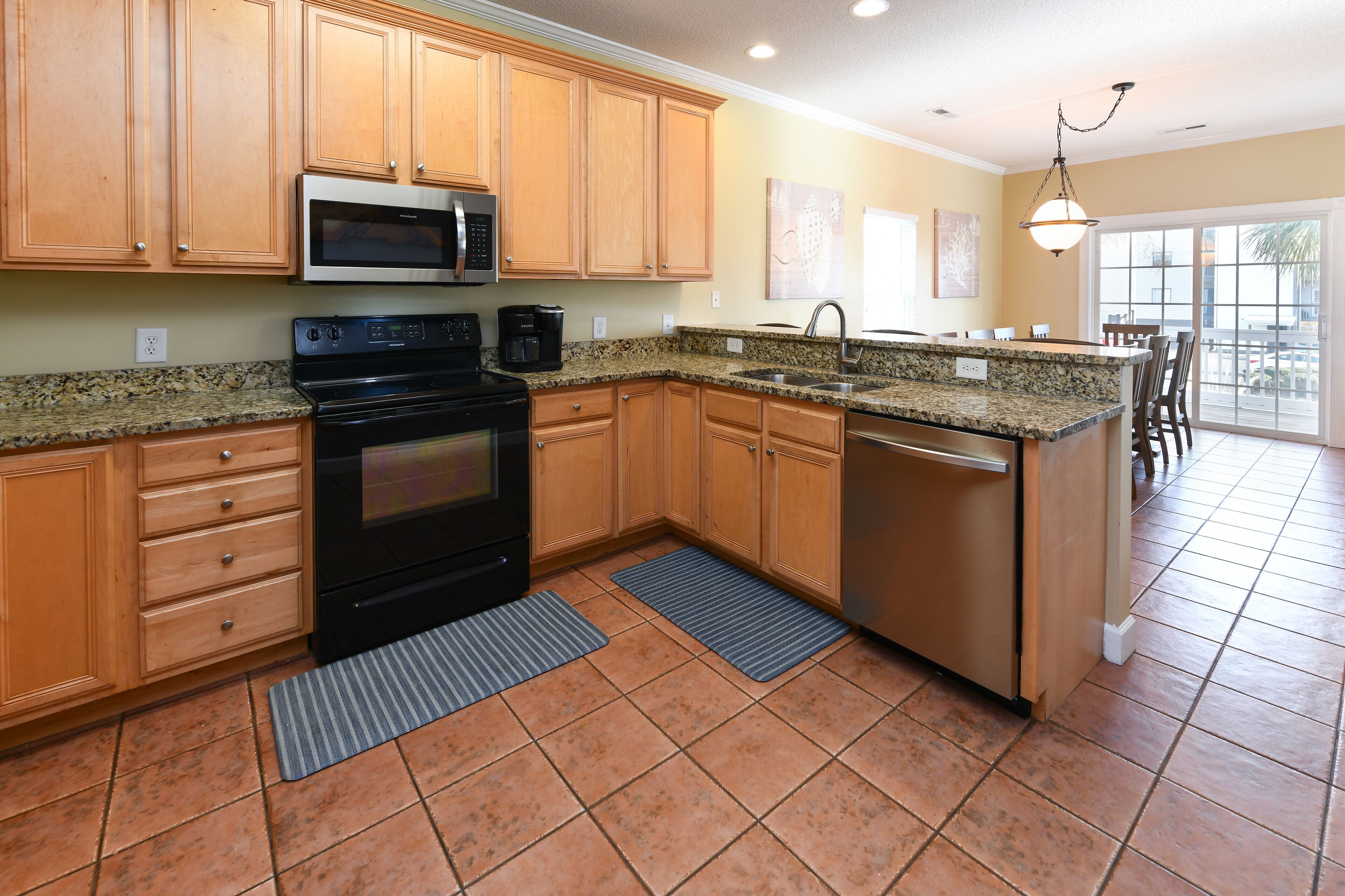 2nd Row Beach House with Private Pool! Pump House