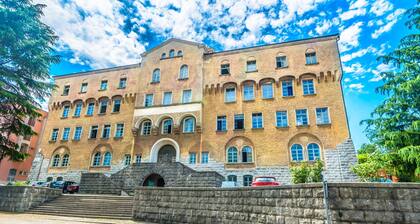 Villa Simac With Pool and Whirlpool