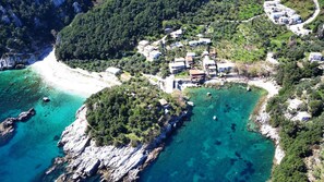 开间, 吸烟房 | 2 多间卧室