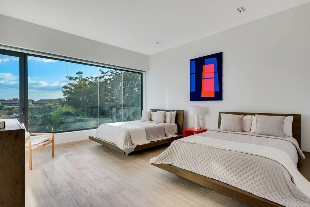 Modern 7BR Villa w/ Stunning Views of Golf Course La Romana Vrbo